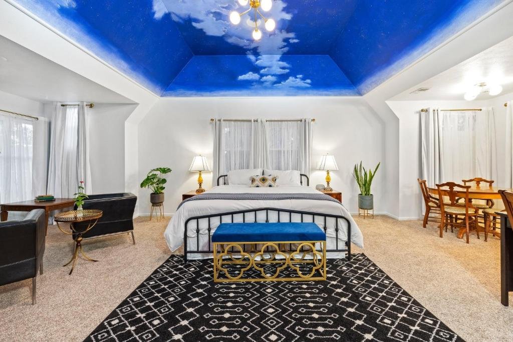 Flora House Denver Premium Bedroom with Blue Ceiling